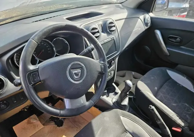 DACIA Sandero Stepway 1.5 dCi Laureate