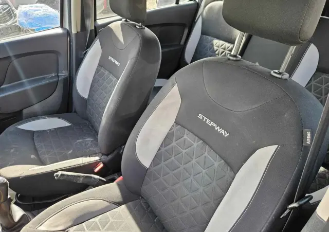DACIA Sandero Stepway 1.5 dCi Laureate