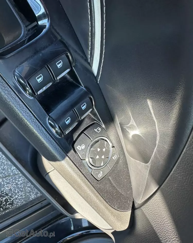 FORD Mondeo Vignale 2.0 TDCi 4WD PowerShift