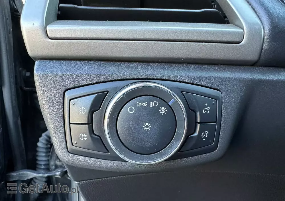 FORD Mondeo Vignale 2.0 TDCi 4WD PowerShift