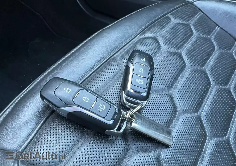 FORD Mondeo Vignale 2.0 TDCi 4WD PowerShift