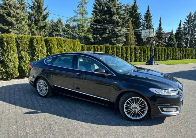 FORD Mondeo Vignale 2.0 TDCi 4WD PowerShift