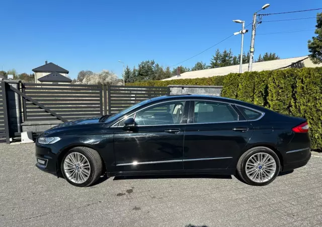 FORD Mondeo Vignale 2.0 TDCi 4WD PowerShift