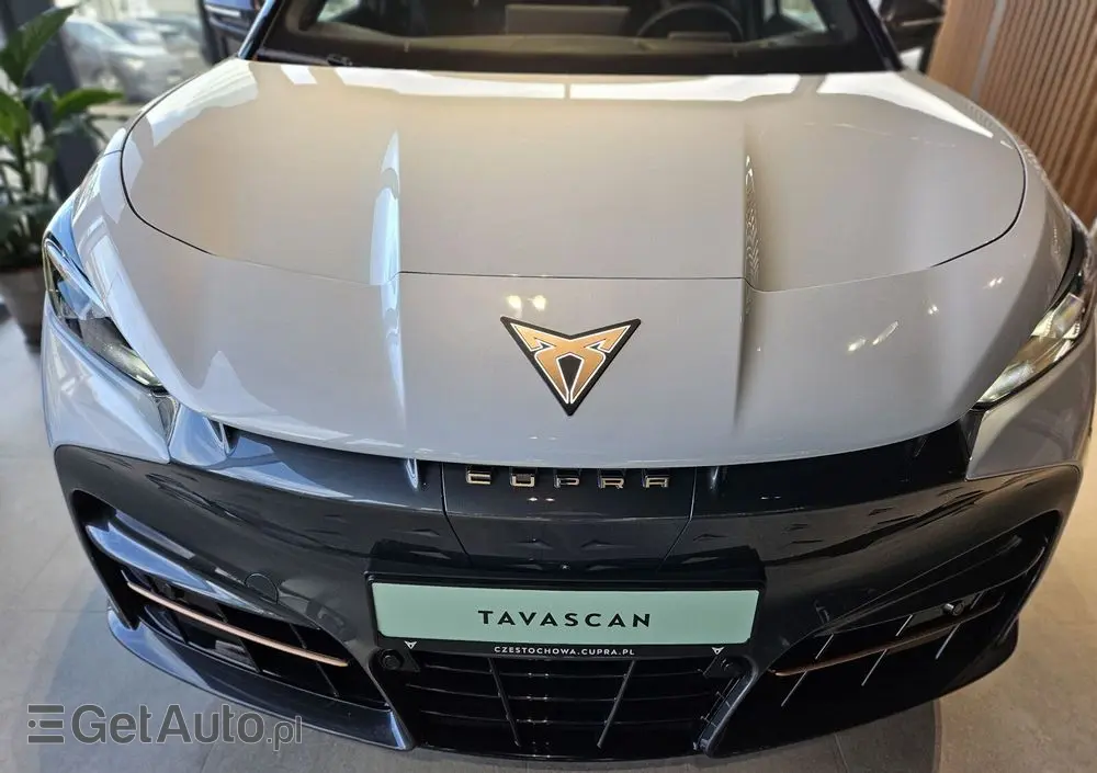 CUPRA Tavascan 