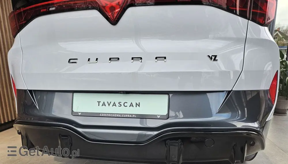 CUPRA Tavascan 