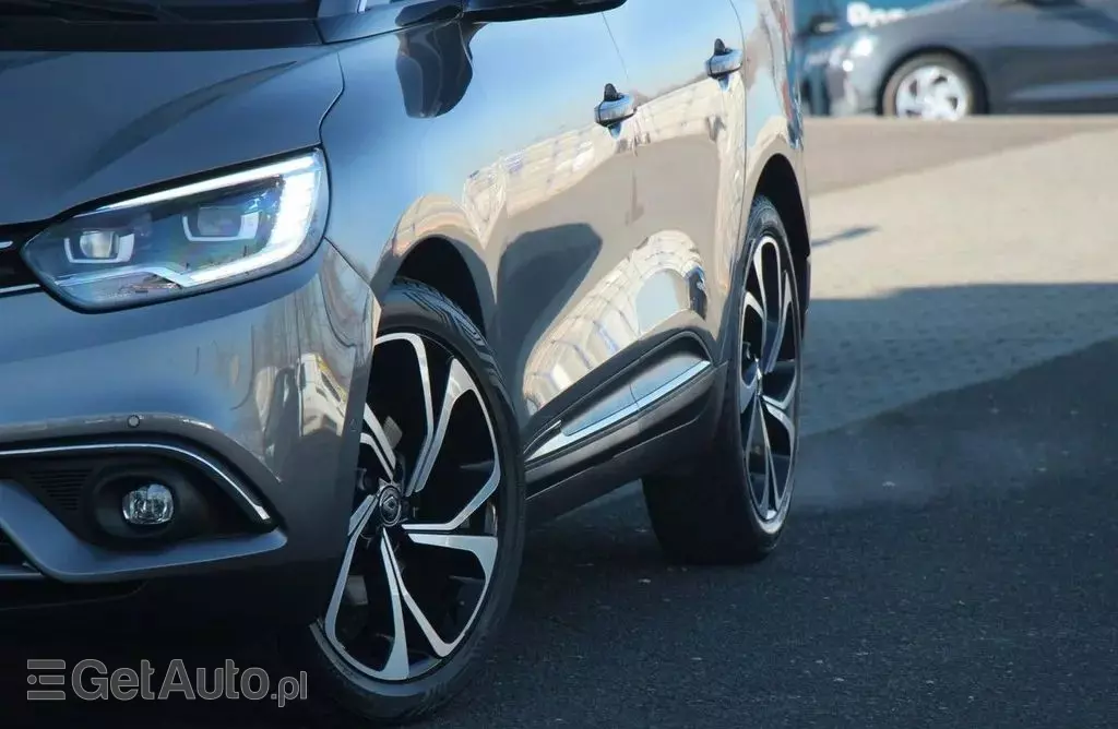 RENAULT Grand Scenic 