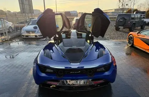MCLAREN 720S 