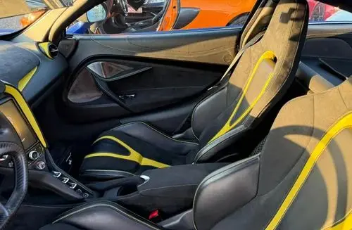 MCLAREN 720S 