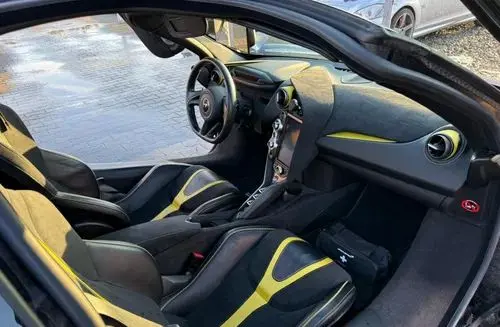 MCLAREN 720S 