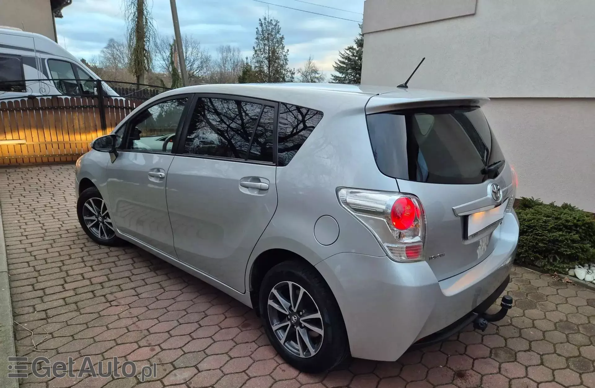 TOYOTA Verso 