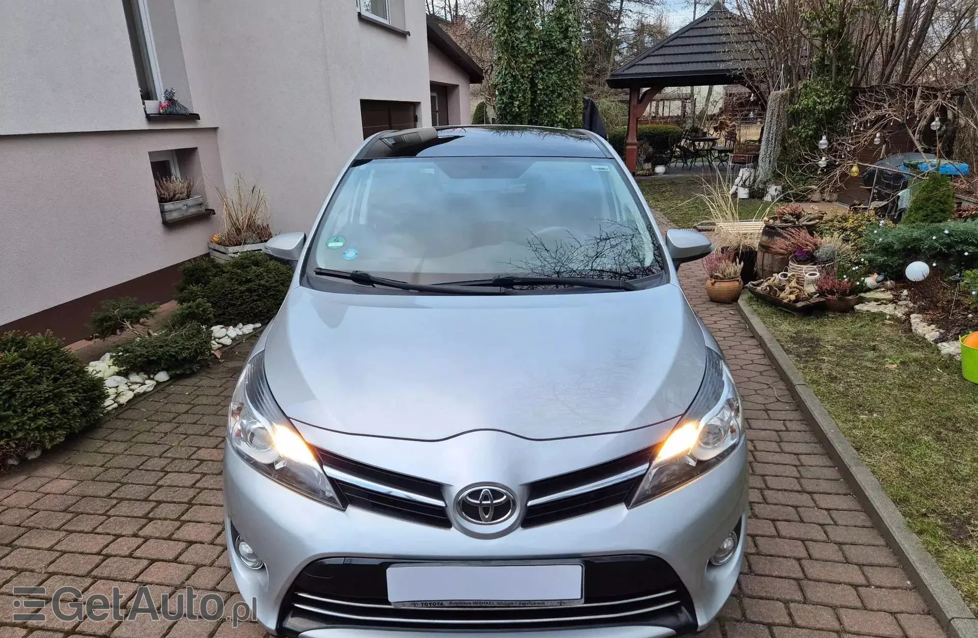 TOYOTA Verso 