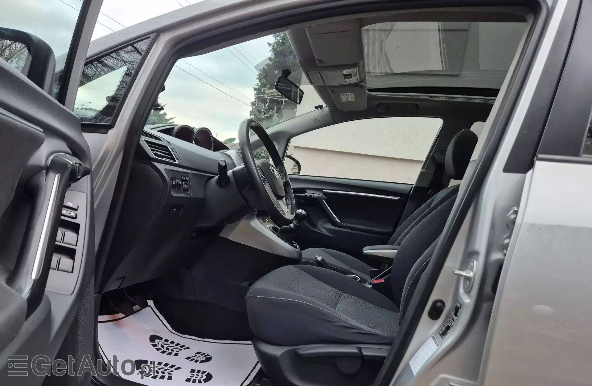 TOYOTA Verso 