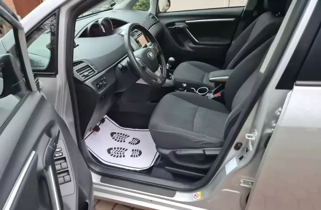 TOYOTA Verso 