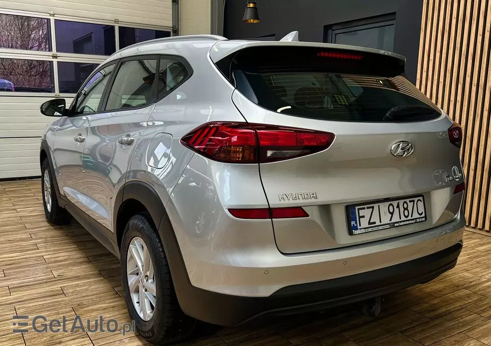 HYUNDAI Tucson 