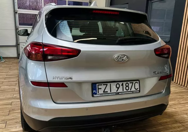 HYUNDAI Tucson 