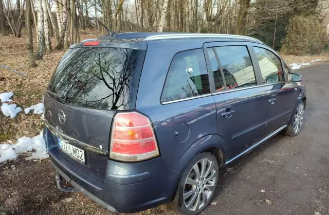 OPEL Zafira 