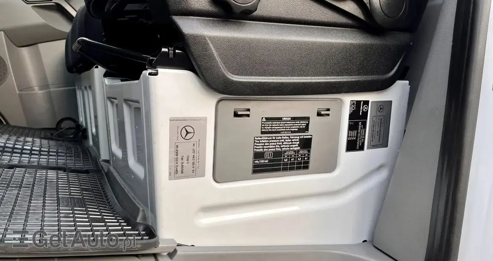 MERCEDES-BENZ SPRINTER 514 CHŁODNIA / WINDA 1000KG /  SALON POLSKA / BEZWYPADKOWY / FAKTURA VAT 23% 