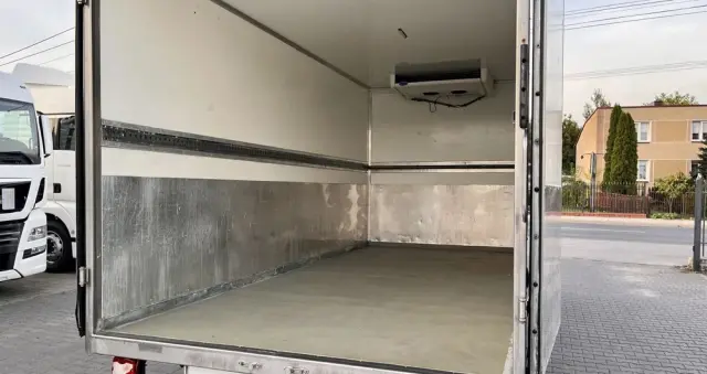 MERCEDES-BENZ SPRINTER 514 CHŁODNIA / WINDA 1000KG /  SALON POLSKA / BEZWYPADKOWY / FAKTURA VAT 23% 