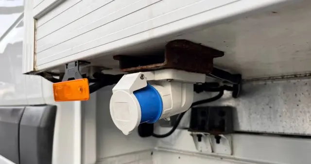 MERCEDES-BENZ SPRINTER 514 CHŁODNIA / WINDA 1000KG /  SALON POLSKA / BEZWYPADKOWY / FAKTURA VAT 23% 