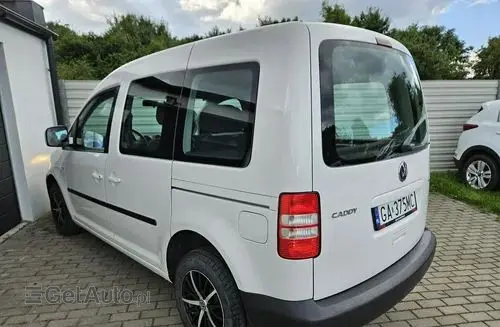 VOLKSWAGEN Caddy 