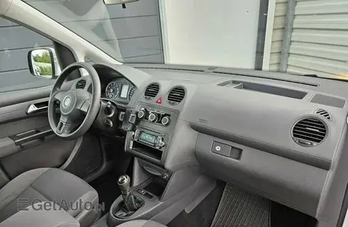 VOLKSWAGEN Caddy 