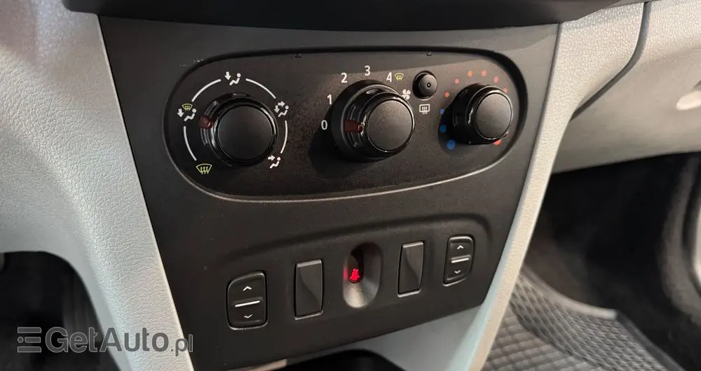 DACIA Sandero 1.2 16V Ambiance