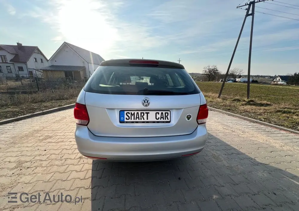 VOLKSWAGEN Golf 1.6 Sportline