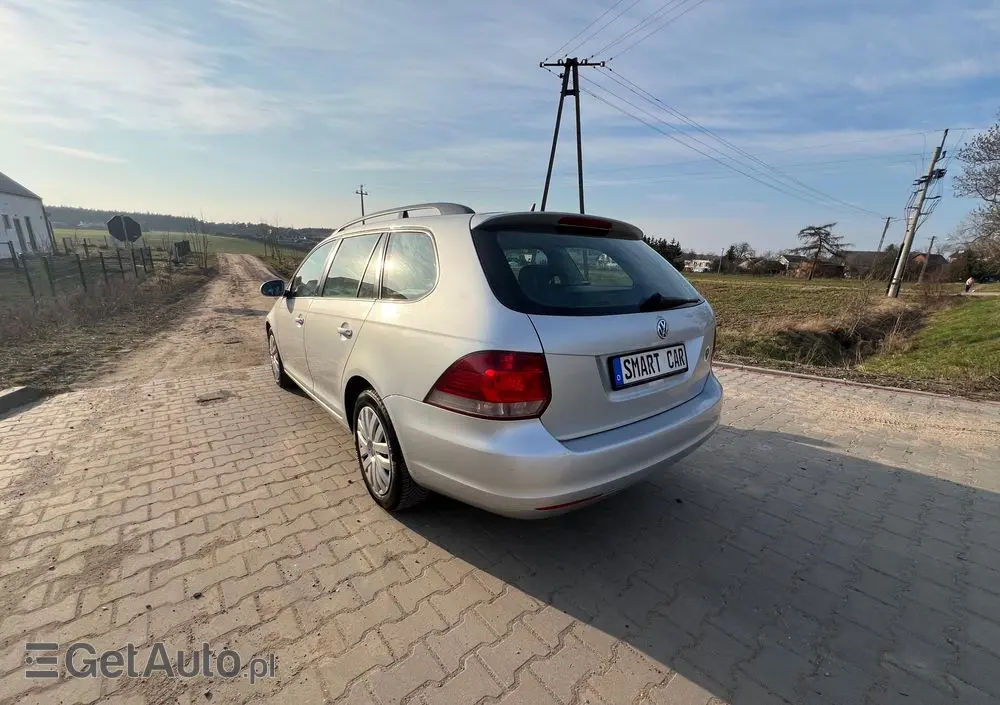 VOLKSWAGEN Golf 1.6 Sportline