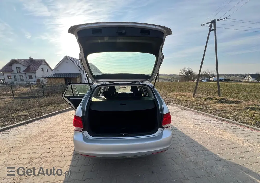 VOLKSWAGEN Golf 1.6 Sportline
