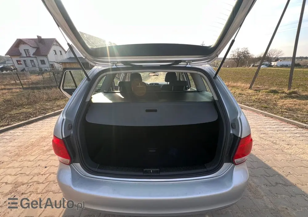 VOLKSWAGEN Golf 1.6 Sportline