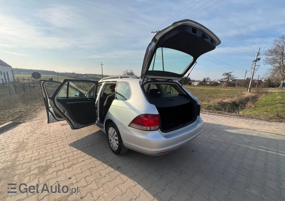 VOLKSWAGEN Golf 1.6 Sportline