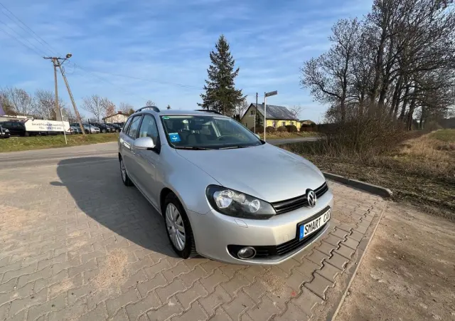 VOLKSWAGEN Golf 1.6 Sportline