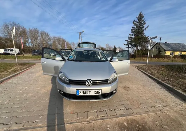 VOLKSWAGEN Golf 1.6 Sportline