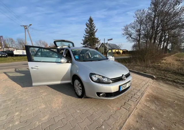 VOLKSWAGEN Golf 1.6 Sportline