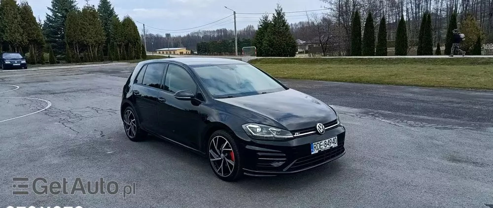 VOLKSWAGEN Golf 1.5 eTSI OPF DSG R-Line