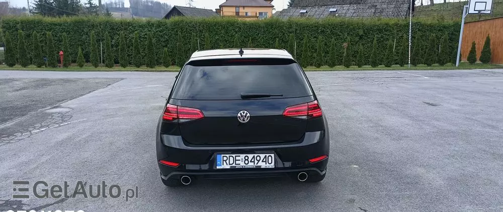 VOLKSWAGEN Golf 1.5 eTSI OPF DSG R-Line