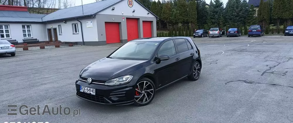 VOLKSWAGEN Golf 1.5 eTSI OPF DSG R-Line