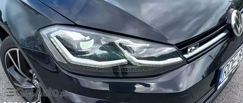 VOLKSWAGEN Golf 1.5 eTSI OPF DSG R-Line