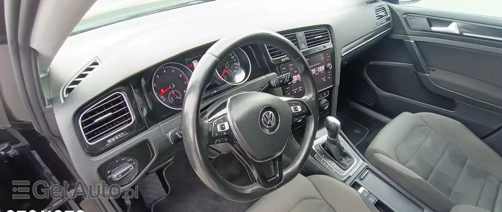 VOLKSWAGEN Golf 1.5 eTSI OPF DSG R-Line