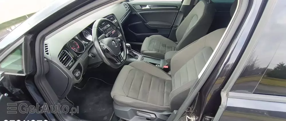 VOLKSWAGEN Golf 1.5 eTSI OPF DSG R-Line