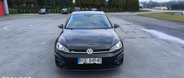 VOLKSWAGEN Golf 1.5 eTSI OPF DSG R-Line