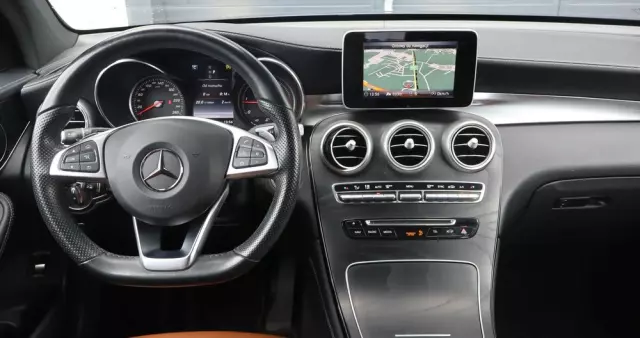 MERCEDES-BENZ GLC 220 d 4-Matic