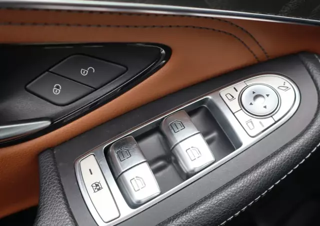 MERCEDES-BENZ GLC 220 d 4-Matic