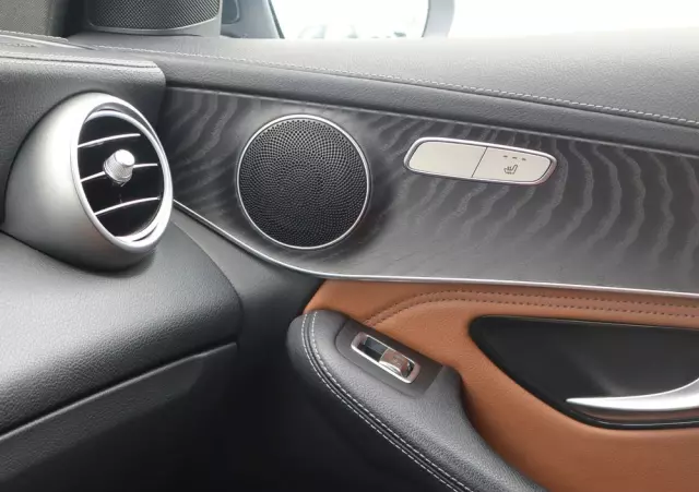 MERCEDES-BENZ GLC 220 d 4-Matic