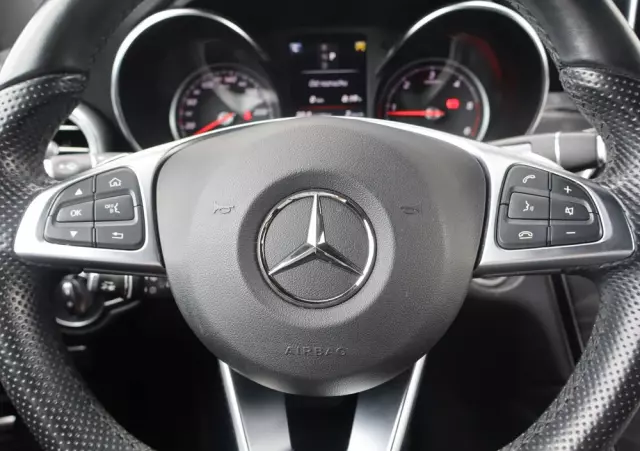 MERCEDES-BENZ GLC 220 d 4-Matic