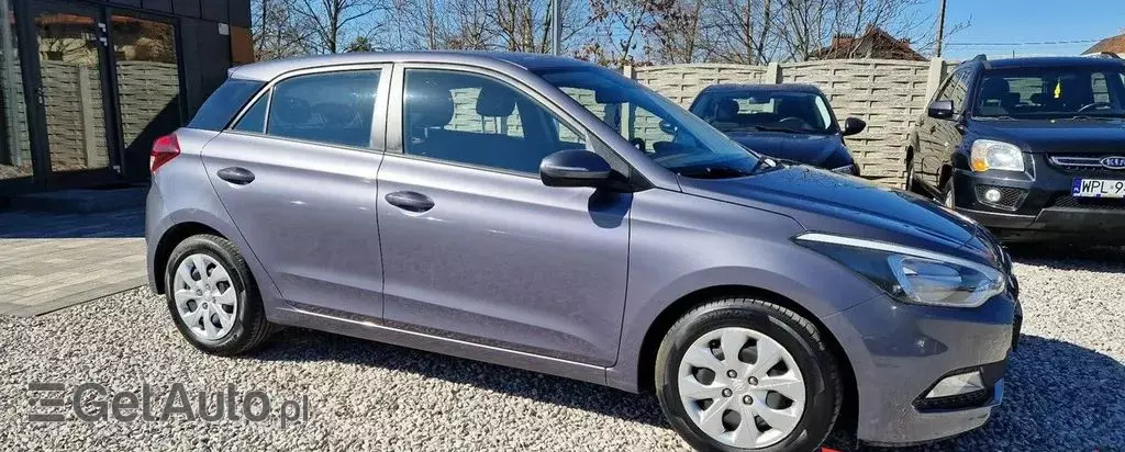 HYUNDAI I20 