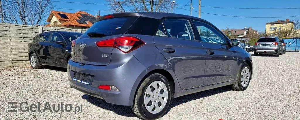 HYUNDAI I20 