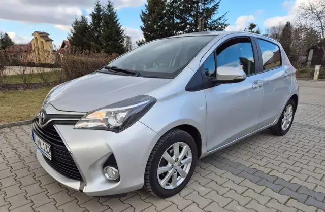 TOYOTA Yaris 