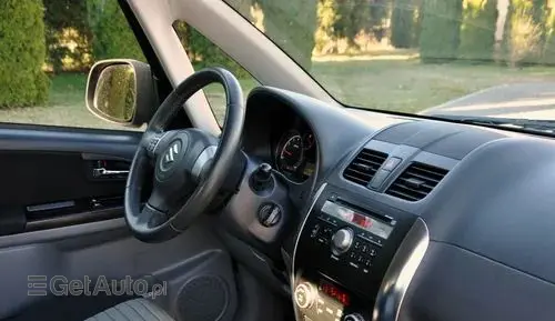 SUZUKI SX4 