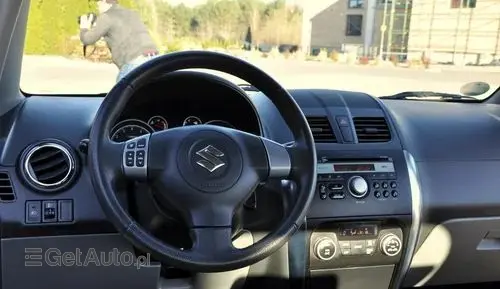SUZUKI SX4 